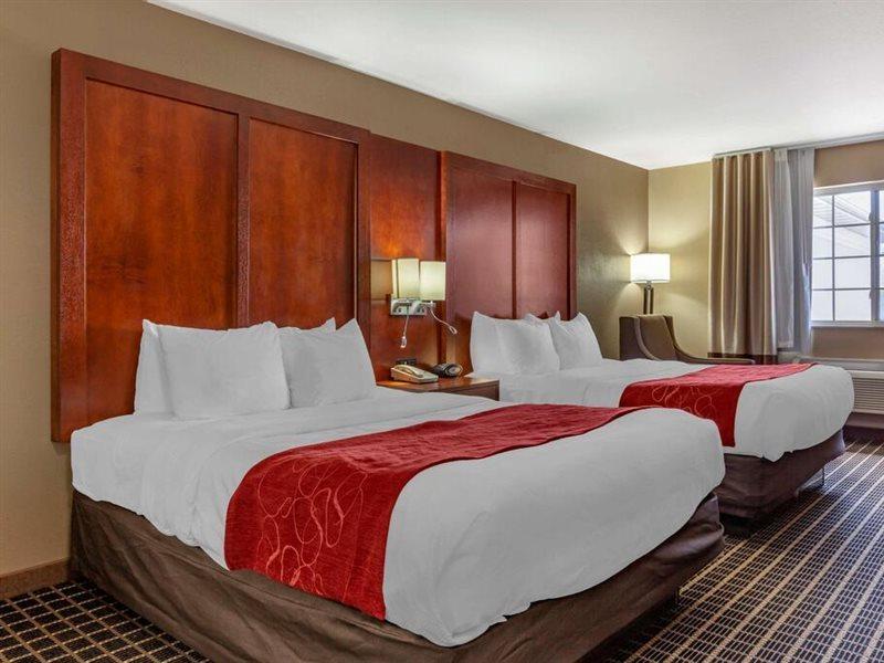 Comfort Suites Delavan - Lake Geneva Area Extérieur photo