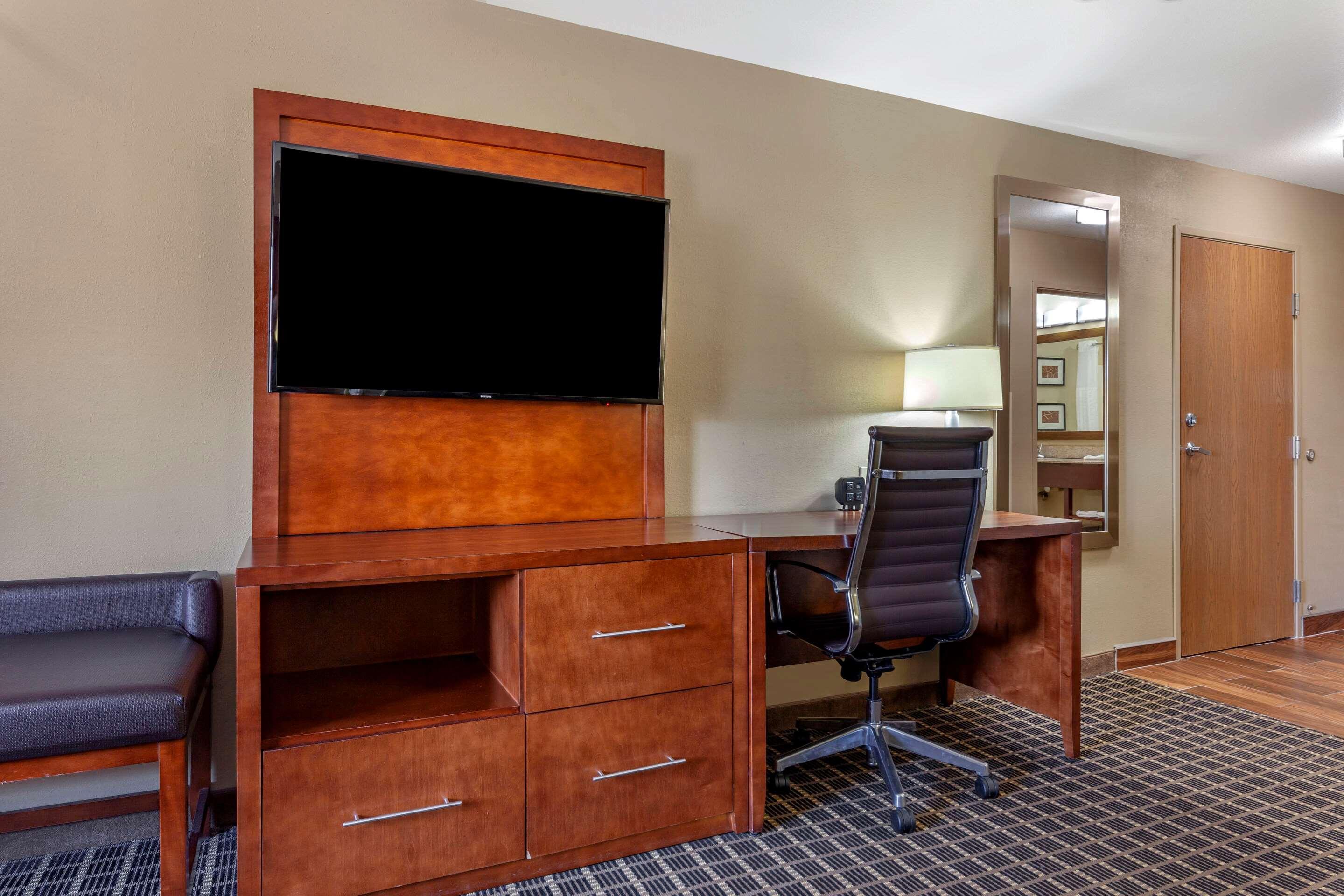 Comfort Suites Delavan - Lake Geneva Area Extérieur photo
