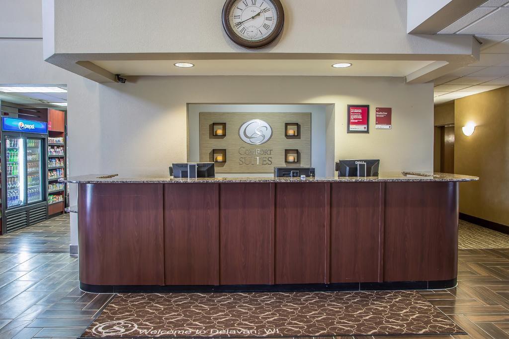 Comfort Suites Delavan - Lake Geneva Area Extérieur photo