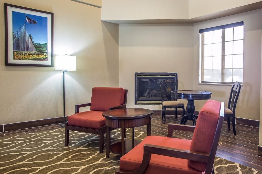 Comfort Suites Delavan - Lake Geneva Area Extérieur photo