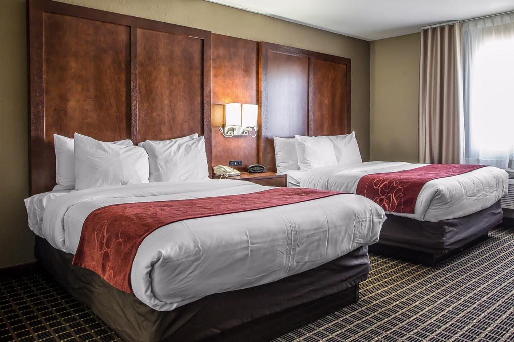 Comfort Suites Delavan - Lake Geneva Area Extérieur photo