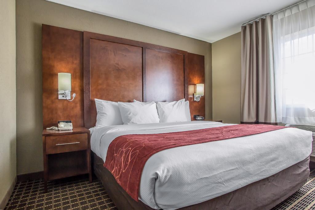 Comfort Suites Delavan - Lake Geneva Area Extérieur photo